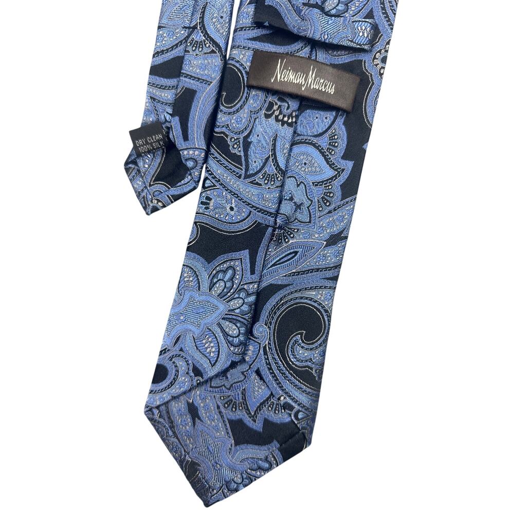 Neiman Marcus Necktie Silk Paisley Floral Blue Navy Wide